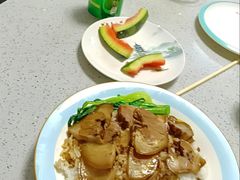 阿政猪肘饭-阿政粤小馆(中央大街店)