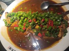-卢大鲜鱼头捞饭(美利广场店)