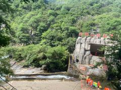 -罗田大别山峡谷漂流