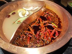 -山城鼎重庆老火锅(西安钟楼店)