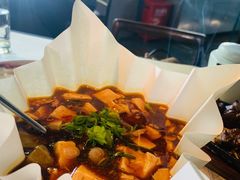 -穹六人间 people 6(岳阳路店)