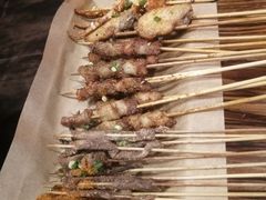 峨眉派烤串-红料理|串串有瘾·烧烤(吴中路店)