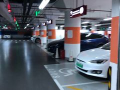 -丁香国际商业中心-停车场