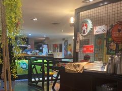 大堂-许榴香西餐厅(台东步行街店)