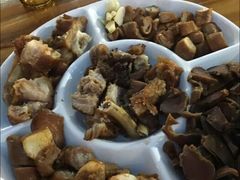 -老鼎万春卤菜(五代传承创始老店)