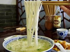 枫镇白汤面底-同得兴 Since·1995 传统苏式面馆(嘉馀坊店)