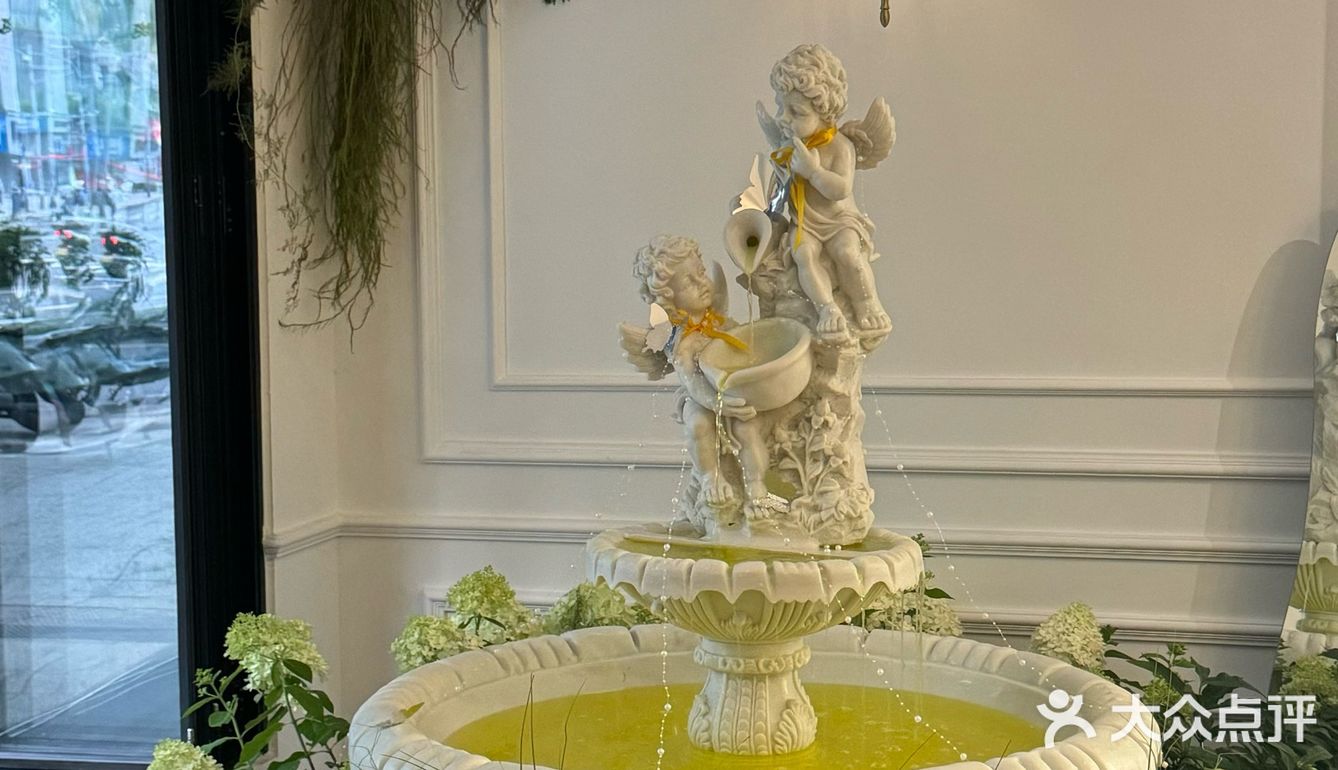 美女们都去给拍！嘎嘎出片