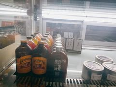 -慢象咖啡(台江店)