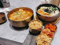-大食代美食广场(上海中心店)