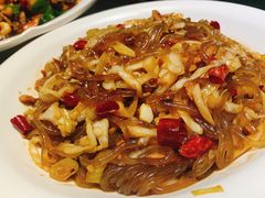 泡菜粉丝-刘胖子家常菜·蹄花焖藕(兴业店)