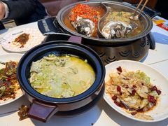 -阿瓦山寨·湘菜现炒·剁椒鱼头王(咸阳总店)