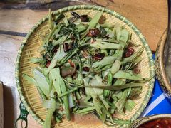 -汤锅大王(新平曹苏黄牛汤锅有限公司)