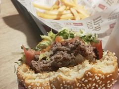 -The Habit Burger Grill 哈比特汉堡(复兴soho店)