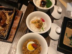-穹六人间 people 6(岳阳路店)