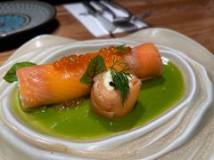 烟熏挪威三文鱼奶酪卷配鱼子酱-格鲁·秀色Georgia’s Feast