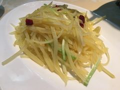 -魏铭鱼头捞饭(晋阳路店)