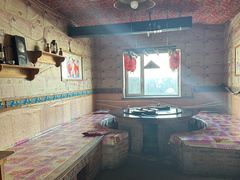 -鱼窝棚柴火铁锅炖(富山屯店)