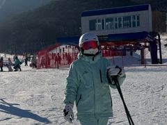 -亚布力新体委滑雪场