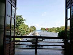 -亚龙湾喜来登·美景台大堂吧