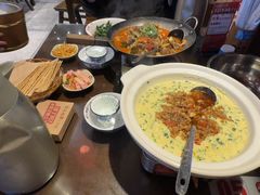 -富正毅三下锅·湘西韵味(天门山索道店)