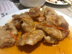 -老码头黑皮肘子锅包肉(赣水路店)