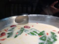 -湊湊火锅·茶憩(新中关购物中心店)