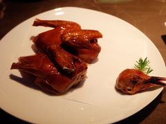 脆皮乳鸽-新荣记(BFC外滩金融中心店)