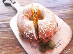 -Catch Bagel(芳草地店)