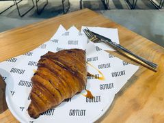 焦糖牛角包-GOTLOT COFFEE&KITCHEN角落厨房NOOK店
