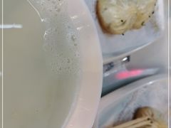 -弄堂咪道-饭香·面香·馄饨香(汇锦广场店)