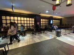 等位区-佰烧海鲜烤肉火锅自助(世茂国际广场店)