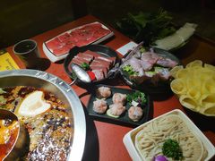 -谭鸭血老火锅(龙湖宝山天街店)