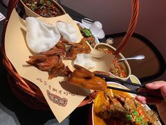 -鸽子侯·家宴·平价海鲜(市图书馆店)