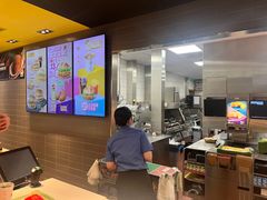 -麦当劳(轻轨曹杨路店)