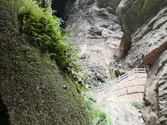 -龙水峡地缝景区