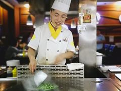 -利昂法式铁板主题餐厅(新奥购物中心店)