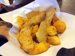 -HIGH FIVE哈福手工汉堡(桂林路店)