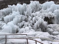 -大平台龙居瀑布旅游区