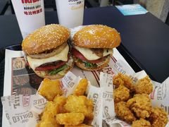-The Habit Burger Grill 哈比特汉堡(爱琴海店)