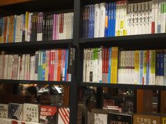 -西西弗书店&矢量咖啡(凯德晶萃广场店)