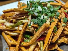 -三叔特色自贡菜(中海国际店)