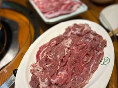手切鲜羊后腿肉-義聚德·清真铜锅涮羊肉·烧烤(河东店)
