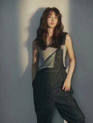 点击看大图 -定格摄影·轻奢定制写真馆
