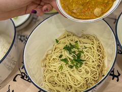 -百年老字号·观振兴蟹黄面·三虾面·苏式面(观前街富仁坊巷店)