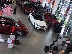 -上海星瀚奔驰4S店(红柳路店)