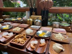 -银米·云南传统过桥米线(双廊黑金冠店)