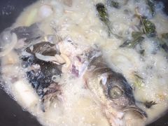 -陈大锅·岳阳鱼馆·地道岳阳菜(美食街店)