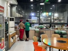 -老何家后安粉·糟粕醋海鲜火锅(三亚湾椰梦长廊店)