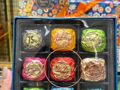 -VENCHI 闻绮(北京国贸商城店)