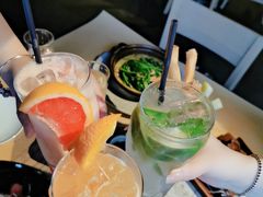 -穹六人间 people 6(岳阳路店)